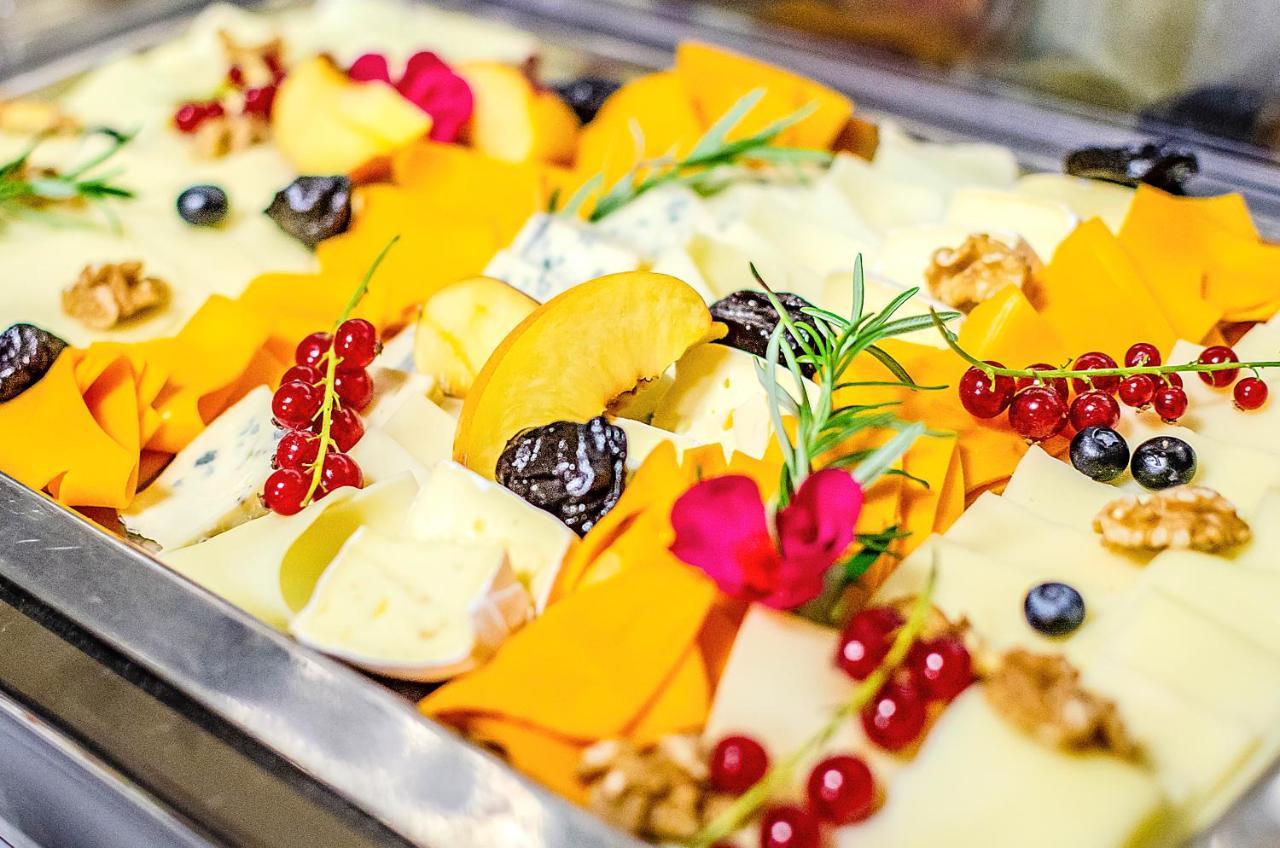 Hotel Zielonki Zielonki  Bagian luar foto