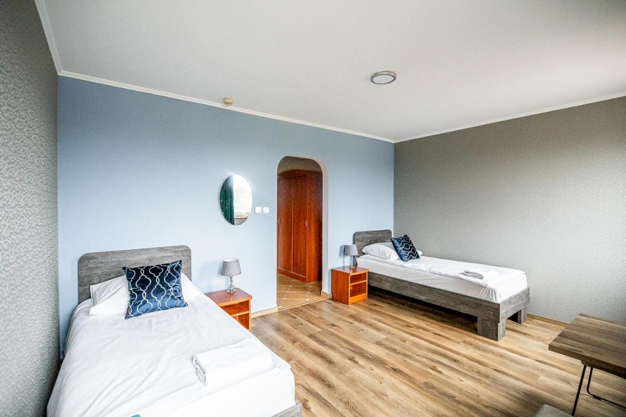 Hotel Zielonki Zielonki  Bagian luar foto