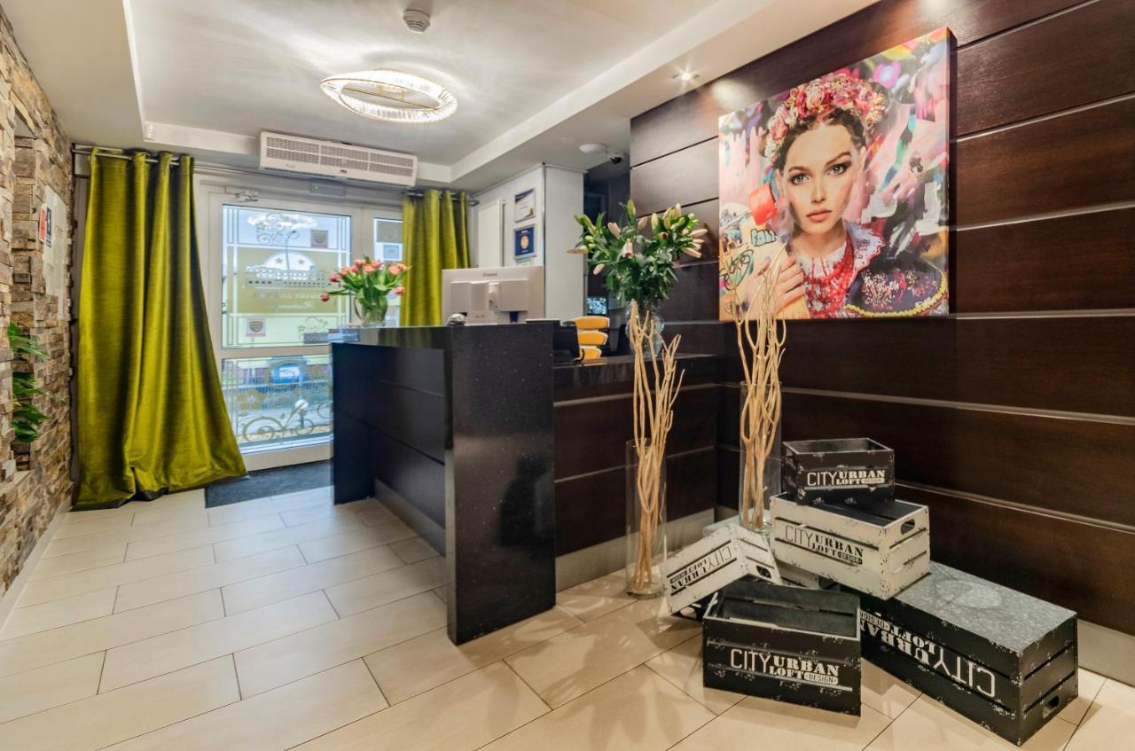 Hotel Zielonki Zielonki  Bagian luar foto