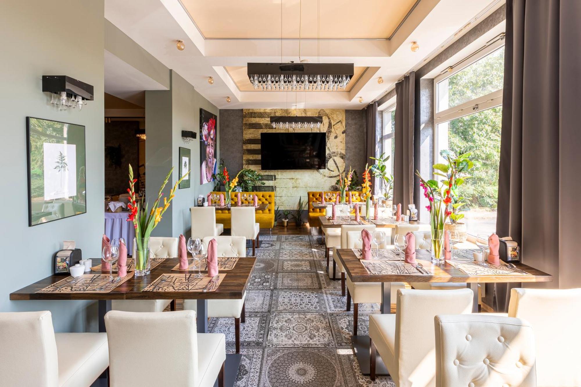 Hotel Zielonki Zielonki  Bagian luar foto