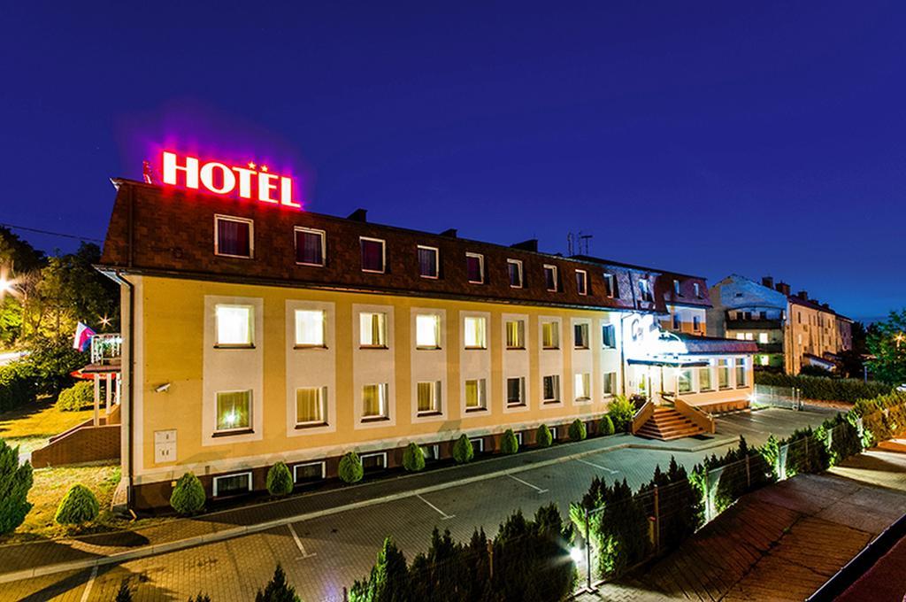 Hotel Zielonki Zielonki  Bagian luar foto